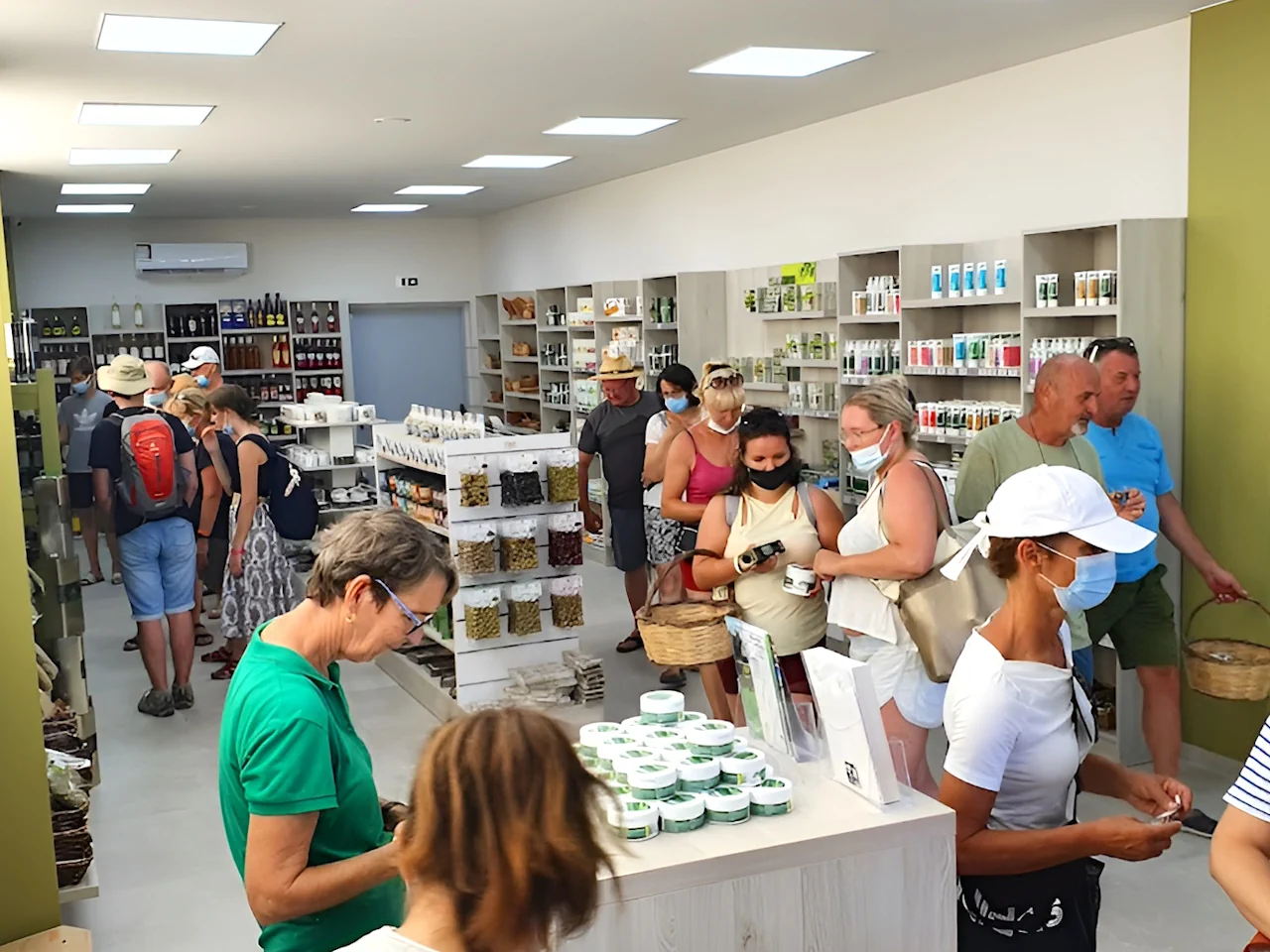 Spinalonga – Agios Nikolaos ir alyvuogių aliejaus spaudykla [RO]